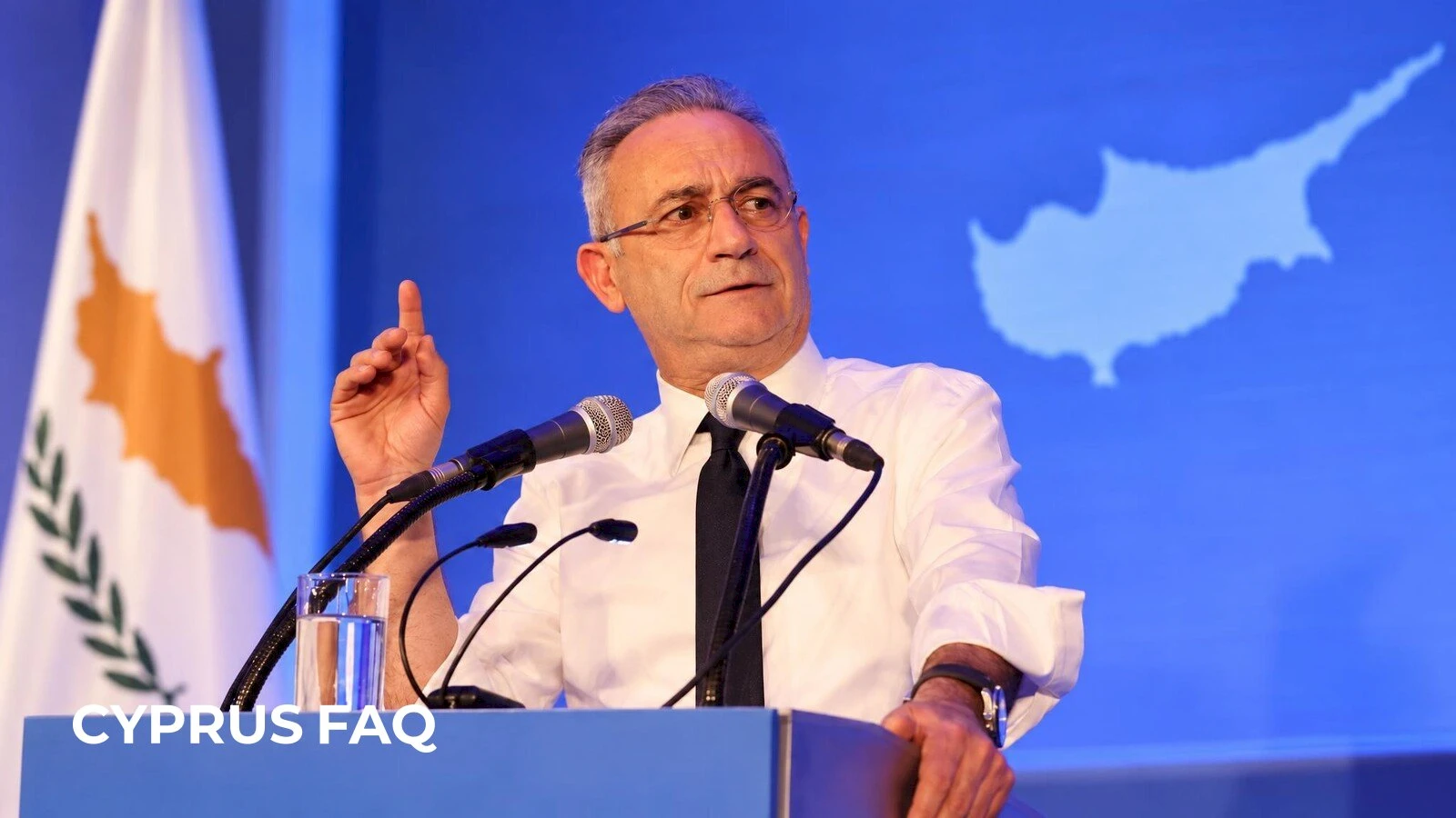 Αβέρωφ Νεοφύτου (2)