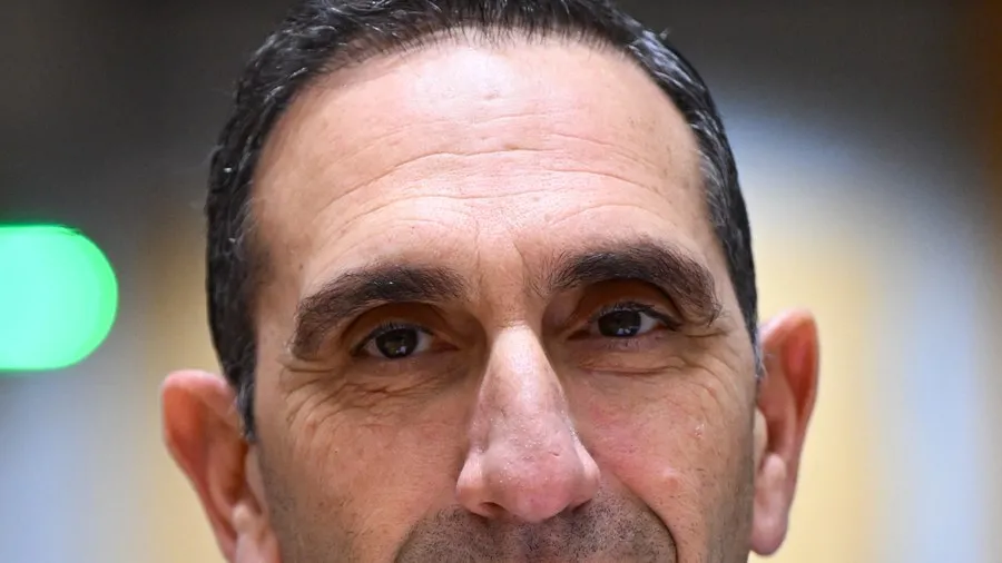 Κωνσταντίνος Ιωάννου — Υπουργός Εσωτερικών