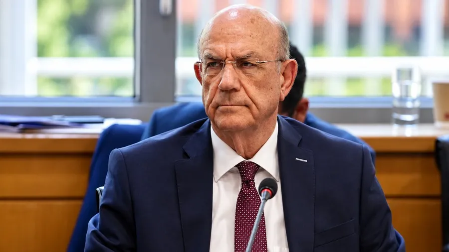Μάκης Κεραυνός — Υπουργός Οικονομικών