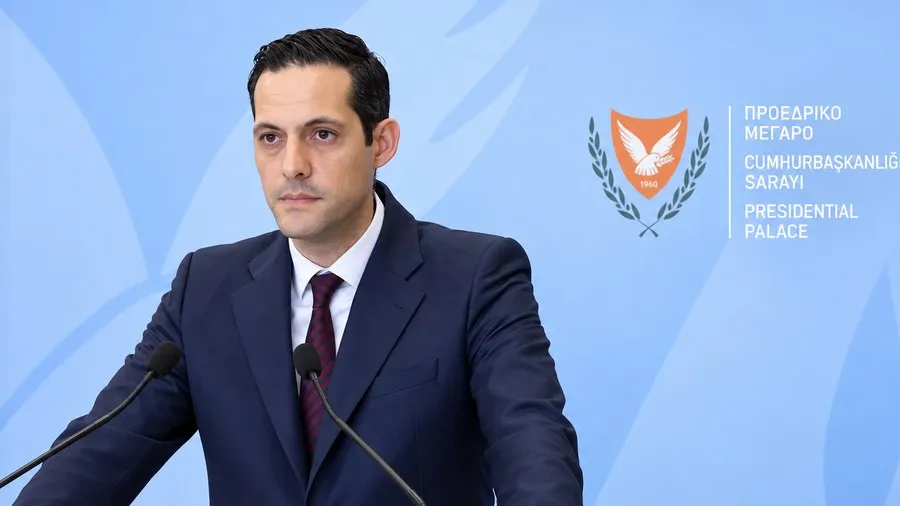 Κωνσταντίνος Λετυμπιώτης — Κυβερνητικός Εκπρόσωπος