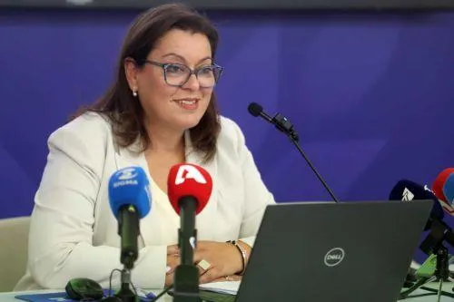 Η επέτειος ανεξαρτησίας ώθηση στον αγώνα για τερματισμό κατοχής, λέει η ΥΠΑΝ σε μήνυμα προς εκπαιδευτικούς, φοιτητές και μαθητές