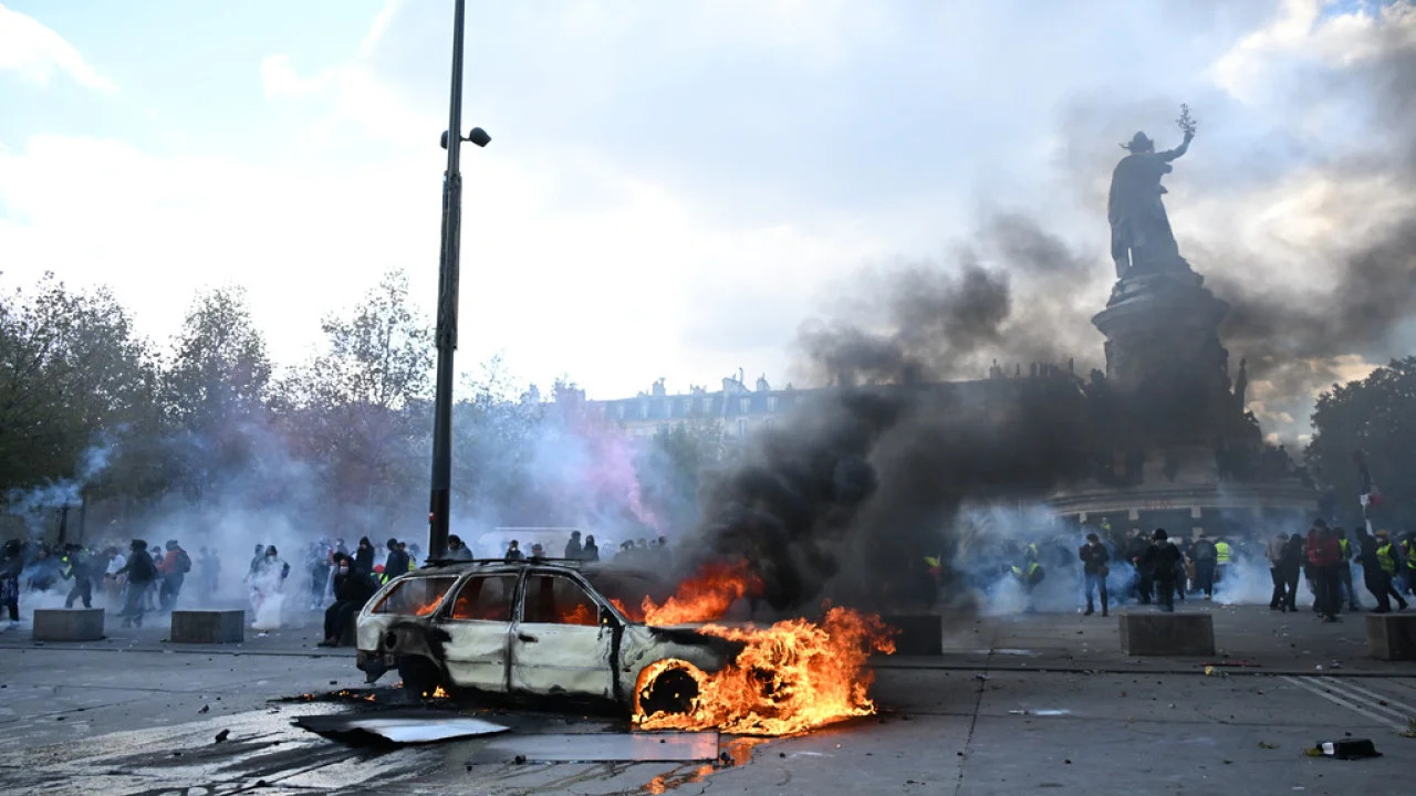 Διαδηλώσεις και κινητοποιήσεις στους δρόμους της Γαλλίας (Associated Press)