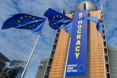 Κομισιόν: Ανοιχτή η πόρτα για εθνική ρήτρα διαφυγής για ενέργεια, όχι εις βάρος δημοσιονομικής πειθαρχίας
