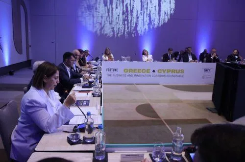 Τις σημαντικές δυνατότητες συνεργειών ανάμεσα στην Κύπρο και την Ελλάδα, τόνισε η Ε. Πική