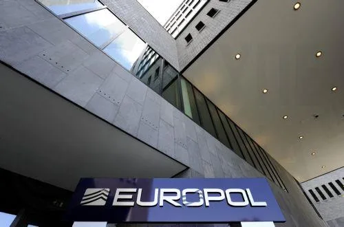 Κενά σε εργαλεία, τυποποίηση και εκπαίδευση στην ψηφιακή εγκληματολογία καταγράφει έκθεση της Europol