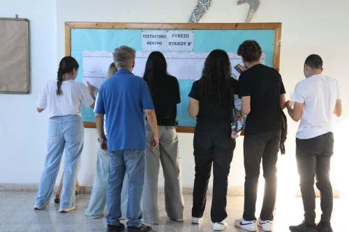 Με πρόταση νόμου άρση διάκρισης κατά Ελλαδιτών με θητεία για σκοπούς προαγωγής σε σχολεία