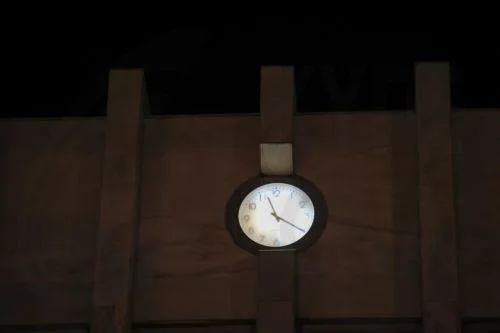 Αλλαγή ώρας την Κυριακή, μία ώρα πίσω οι δείκτες των ρολογιών