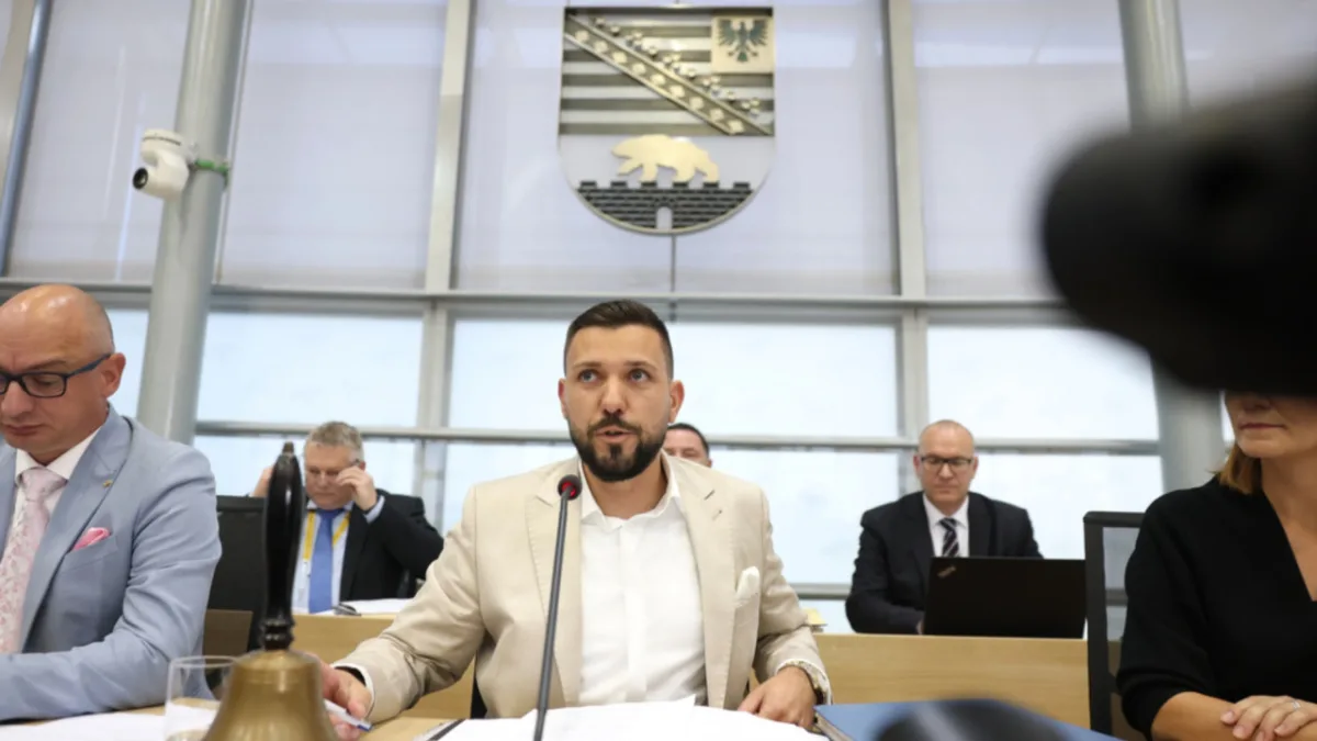 Γερμανία: Ο Τόμπιας Ράους της AfD εξελέγη πρόεδρος της Βουλής στη Σαξονία-Άνχαλτ