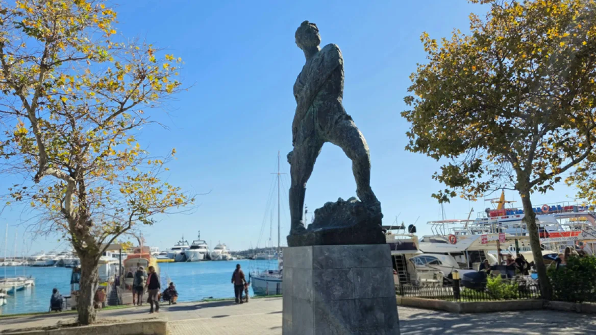 Αλέξανδρος Διάκος: Ο πρώτος Έλληνας αξιωματικός που έπεσε ηρωικά στο μέτωπο του 1940